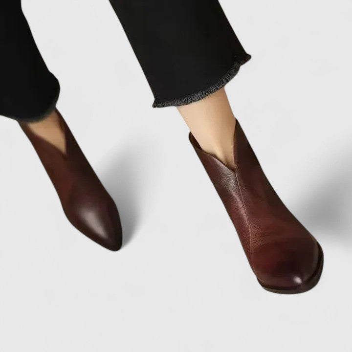 Lissie - Modern Zip Boots