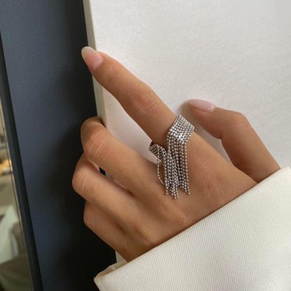 Josian - Modern Gold Ring with Tassel